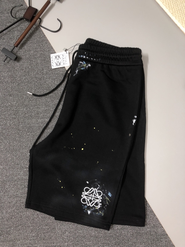 ブランドハーフパンツ背面デザイン